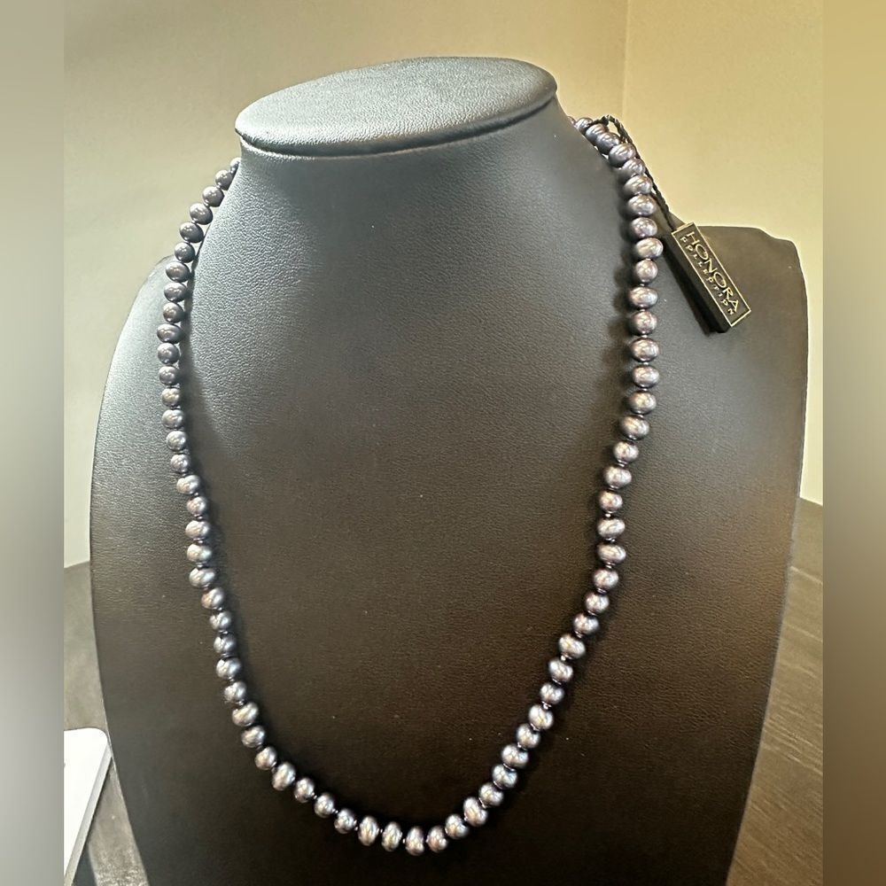 SALE! NWT Honora Collection black‎ pearl necklace with silver tone clasp! - Picture 9 of 9
